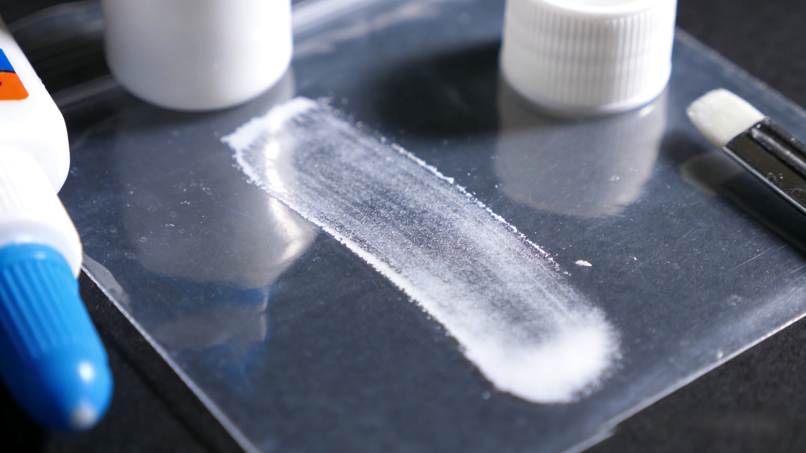 The Whitening Phenomenon of Instant Adhesives: Causes and Prevention